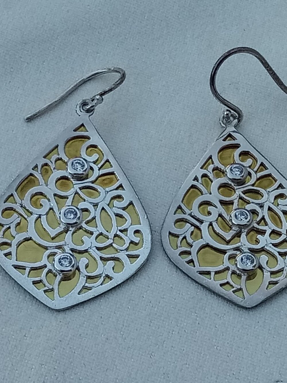 Retired Silpada RESPLENDENT Sterling Filigree Brass CZ Tear Drop Earrings W3072